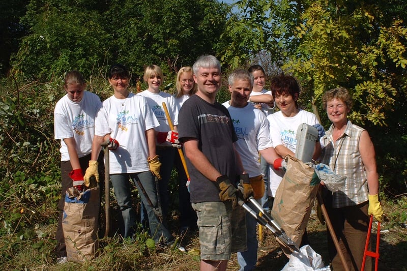 Community-minded residents turned out in force to clean up Troy Road in September 2007.