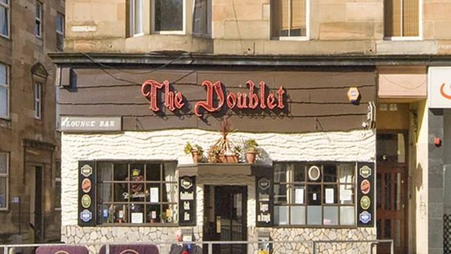 The Doublet is a West End classic - while the West End is constantly getting gentrified, re-gentrified, and gentrified again - The Doublet is ever-present. Just about the only thing that's changed in the old school pub is the prices, and who can blame them for that in this economy.