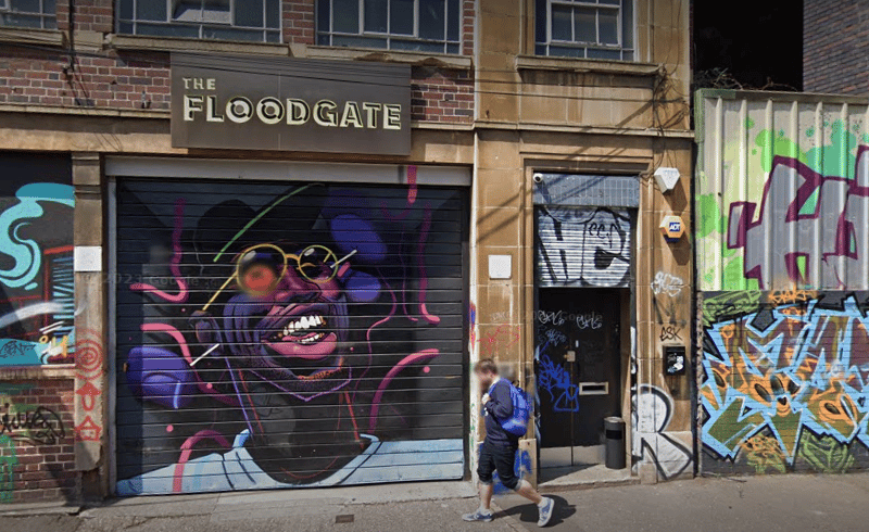Offering an array of entertainment options, The Floodgate is where you can enjoy a lively night out.

The Floodgate, has a 4.5 star rating from 947 Google reviews

Review Snippet: "Great venue, good vibe & lots of options to enjoy, good selection of drinks"