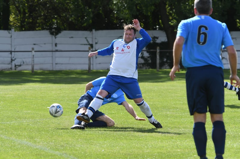 Times Inn over-40s (white/blue) were taking on  Ferryhill Greyhound at the Billy Hardy Centre in September 2020.