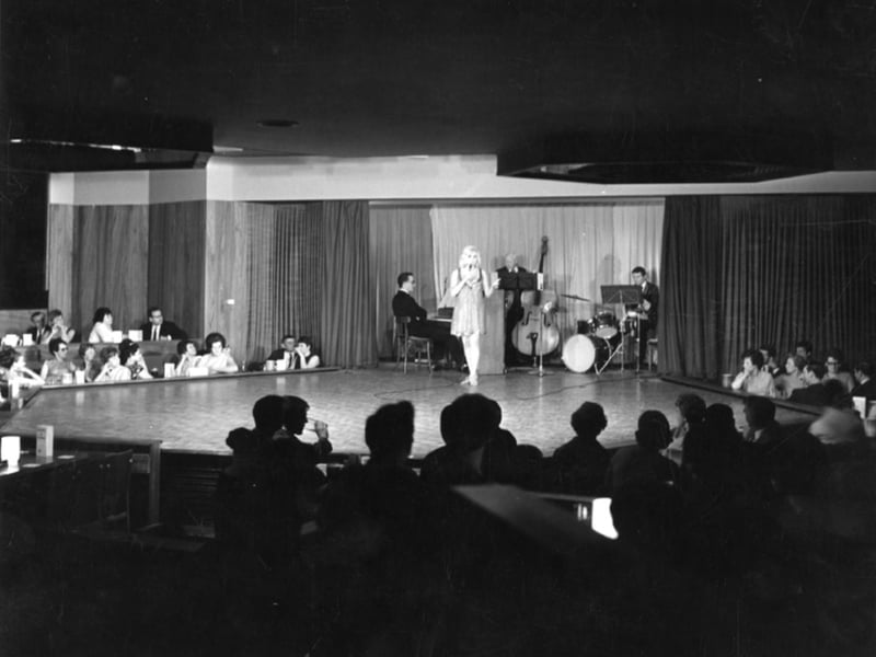 Diana Dors on stage at the Cavendish Club, on Bank Street, Sheffield, in 1967