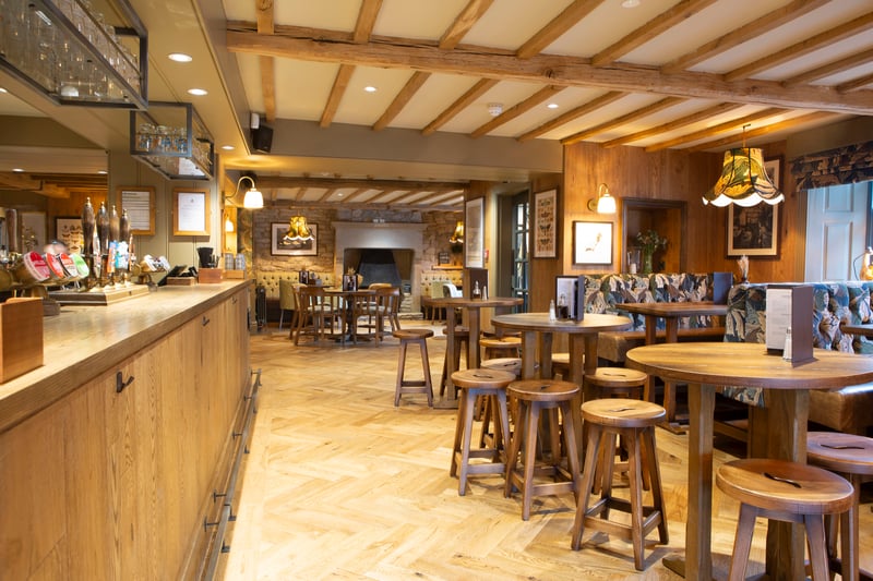 Internally, the Bulls Head has had a full refurbishment, with the installation of a brand new timber bar. Following a modern-country aesthetic throughout, country fabrics have been used on light shades, furniture and seating, complemented by new rustic flooring and old black beams sandblasted back to their natural golden oak colour.


