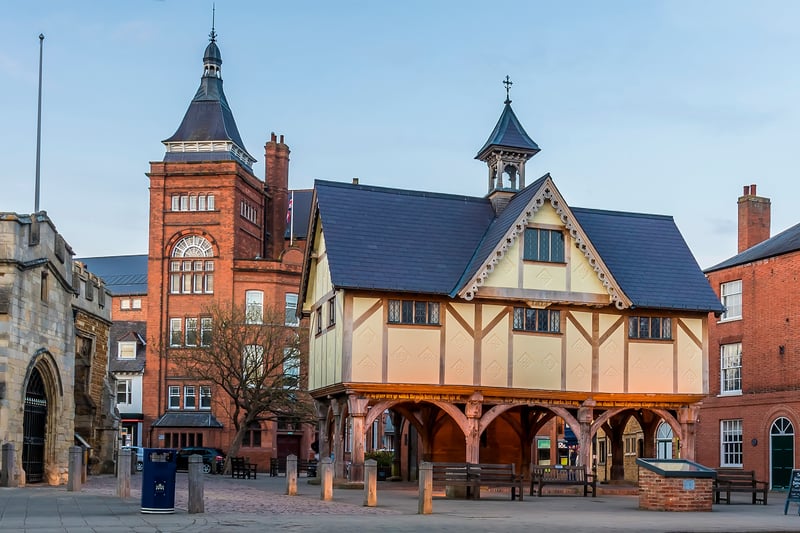 Dependable, Desirable, and Community-Oriented: This market town is known for its good schools, transport links, and rich history. The community spirit is evident, with initiatives like Market Harborough in Bloom and the eco-friendly Village café and event space.