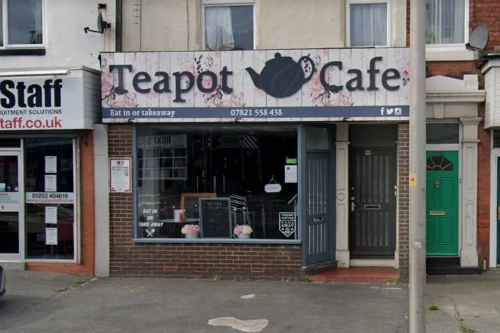 The Teapot Cafe rates as 4.7 out of 5, from 293 Google reviews.