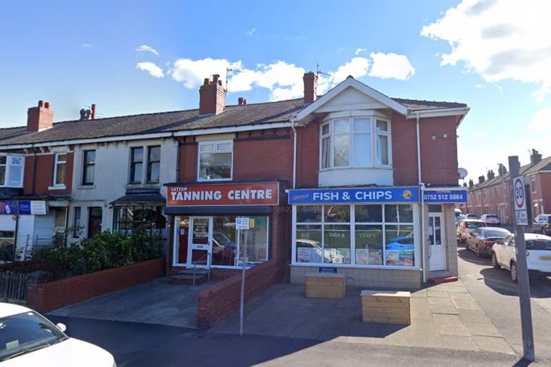 39 Layton Road, Layton, Blackpool FY3 8EA | Asking price - £180,000 | Retirement sale | shop with two bed apartment and separate let building to the rear