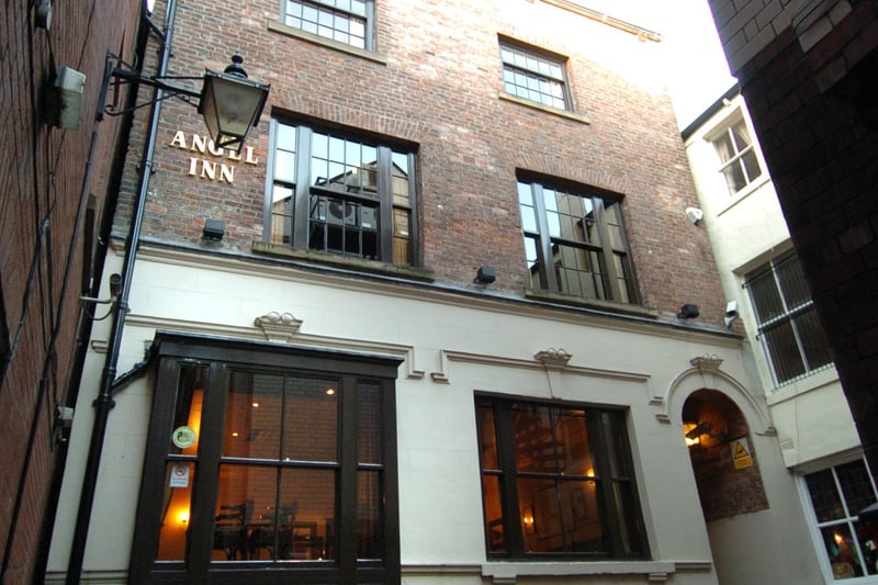 The Angel Inn, in Angel's Inn Yard, holds 4.3 out of 5 stars on Google, based on 1,158 reviews. One said: "Great pub and great staff, and the Guinness is the business."