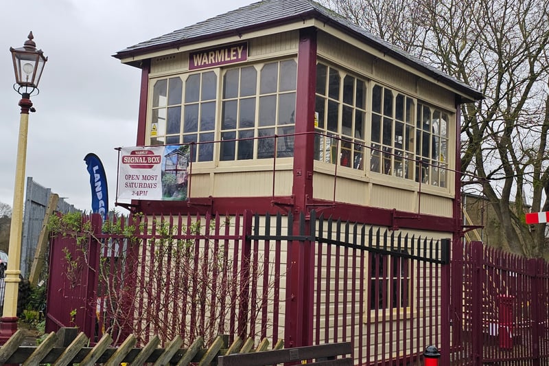 The Signal Box was opened in 1918 and controlled a level crossing where the railway crossed the London Road. It is maintained by Warmley Community Gardens and is open most Saturdays between 2pm and 4pm.