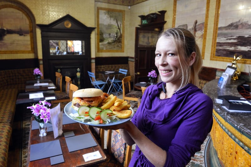Sarah Buckingham-Howell was serving up delicious meals in the snug room in this 2022 photo at the Mountain Daisy.
