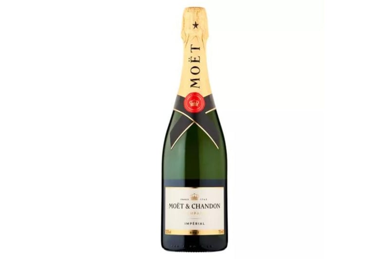Arguably the most famous name in champagne, Asda have £7 off bottle of Moët & Chandon Champagne Impérial Brut, bringing the price down to £36. "With its bright fruitiness, seductive palate, and an elegant maturity, Moët & Chandon Brut Impérial reveals aromas of pear, citrus and brioche."