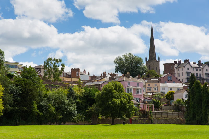 Ross-on-Wye, known as the birthplace of British tourism, offers activities like canoeing on the River Wye and a variety of independent shops and markets. 