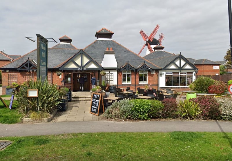 Marsh Mill Village, Fleetwood Road North, Thornton-Cleveleys, FY5 4JZ | 4.1 out of 5 (1,840 Google reviews) | "Dropped in for a Sunday roast. Service and food was really good. Would certainly visit again."