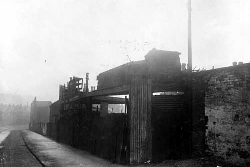 A section of Barrack Road, showing corrugated iron fence in October 1928.
