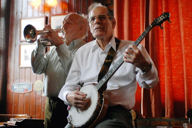 A musical reminder from 2006 as jazz music graces the Dolly Peel. Does this bring back happy memories?