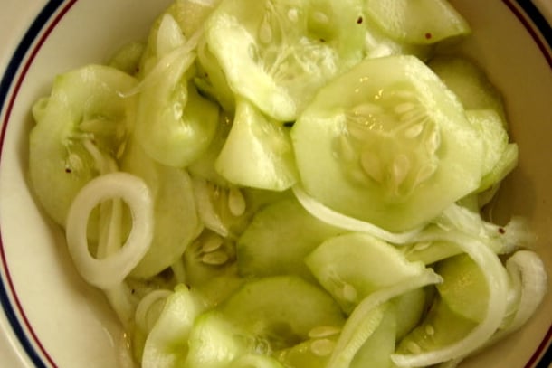 A tangy and refreshing combination of locally grown cucumbers and white onions, pickled to perfection. This zesty treat often accompanies traditional British ploughman’s lunches or adds a zing to sandwiches.