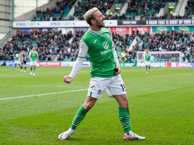 Full of energy and running, his off-the-ball work was as noticeable as anything he did in possession. Replaced by Vente.