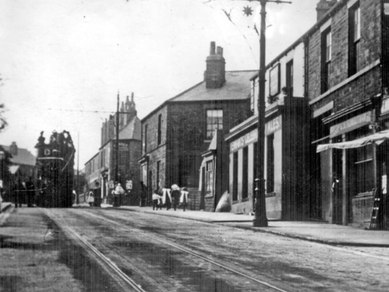 Crookes Tram Terminus, with Noah's Ark pub on the right, in 1898