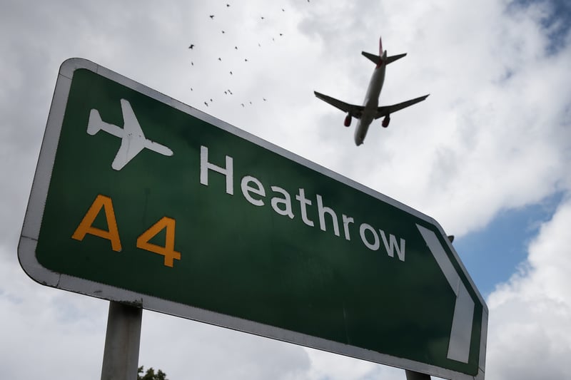 Heathrow Airport has average delays of 20 minutes.