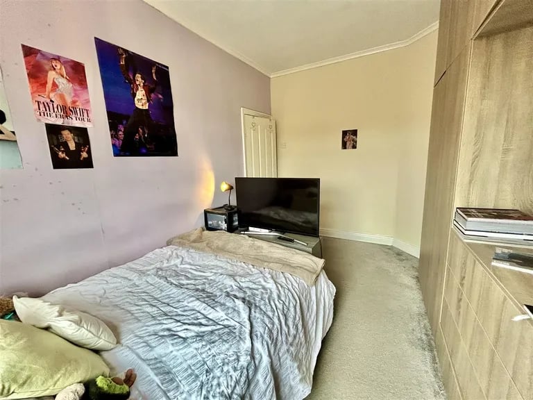 A second double bedroom can also be found here.