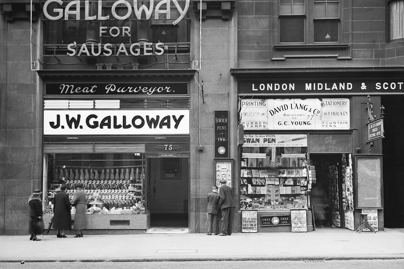A street scene captured on Union Street in the late 1930s which includes Galloway's the butchers. 
