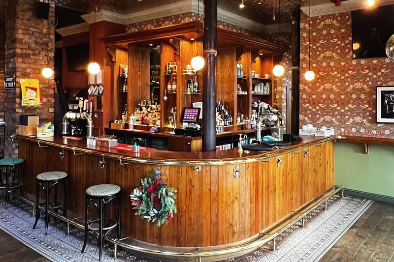 Take a trip down to the 'Riviera De Thornwood' which is the place to be on lighter nights in Glasgow. The bar on Dumbarton Road have established themselves as a real neighbourhood favourite. 724 Dumbarton Rd, Glasgow G11 6RB. 