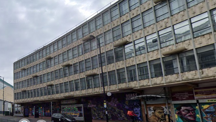 In the 1980s was a popular nightclub with three floors and the DJ going up and down in a glass lift. The venue used to host themed events as well.
