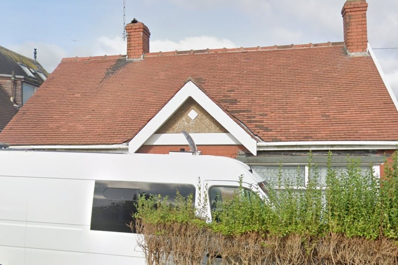 Application validated on Mar 20 for single storey rear extension and removal of existing bay windows to front elevation