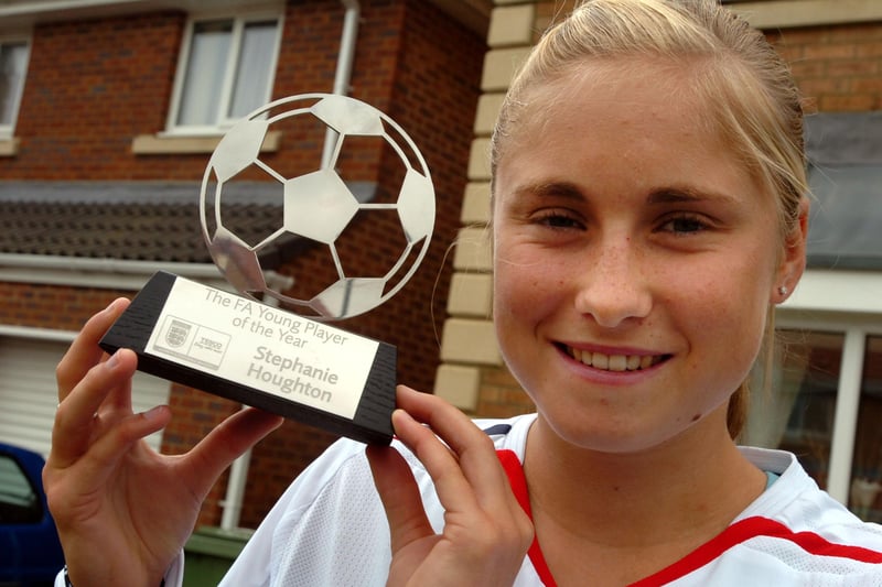 Back to 2007 when Steph was chosen as the FA Young Player of the Year.