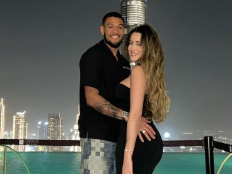 Brazilian midfielder Joelinton is engaged to be married to Thays Gondim. Joelinton proposed to Thays at an extravagant party in June 2022. The couple share three children together.