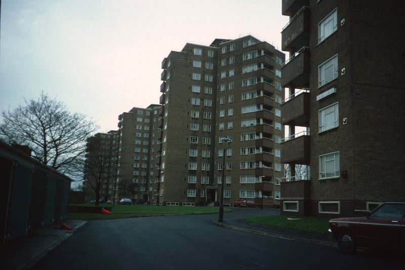 Murdoch Point was a 12 storey block of flats on the Holte & Priory Estate off Aston Hall Road, Birmingham. It completed in 1956, and was demolished in 2001.