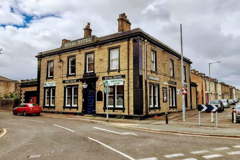 This popular pub comes with a trade kitchen with prep-area, large beer garden and spacious accomodation for £300,000.