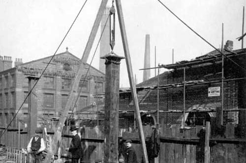 Work underway on an extension of Kirkgate Market in May 1899. 