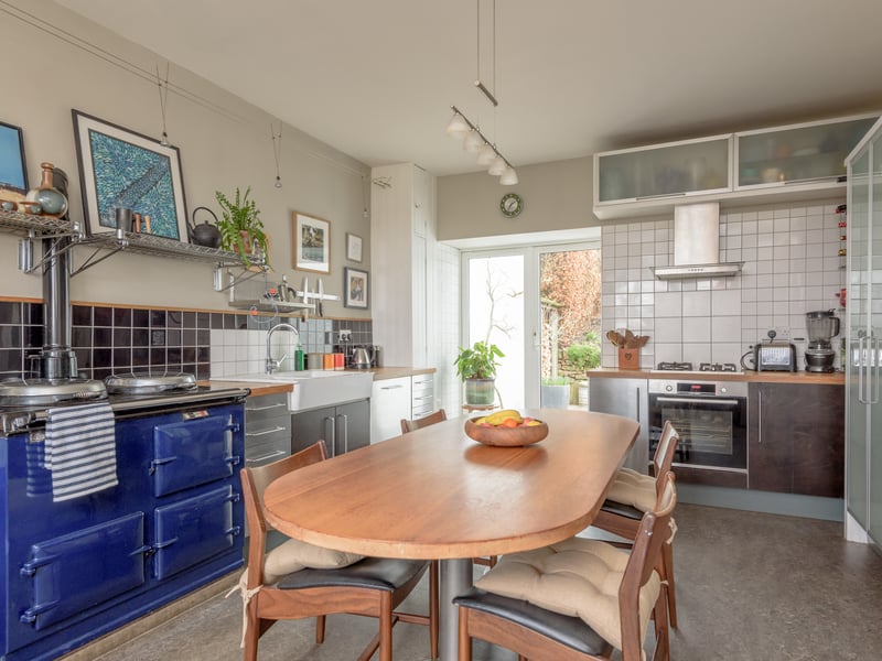 Where is it? In an idyllic rural setting but within easy access of the charming village of Gifford, 25 miles away from Edinburgh, and with splendid country walks right on its doorstep.