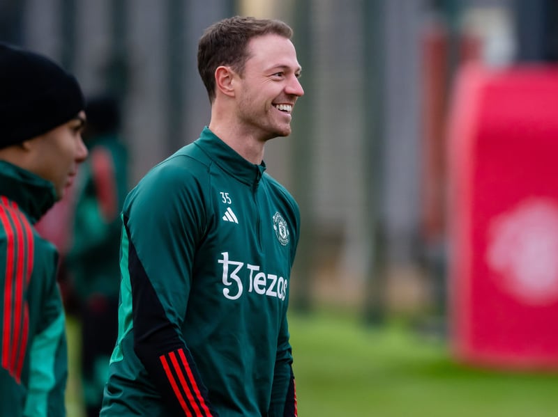 Evans suffered a minor knock before the international break and was not called up by Northern Ireland as a precaution. He should be involved tonight.
