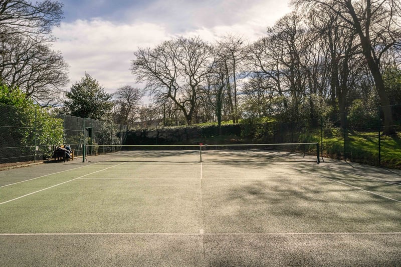 Regent Gardens comes with a Tennis Court, safe play area and a pitch and putt. The gardens are accessible via an annual fee of approximately £500.