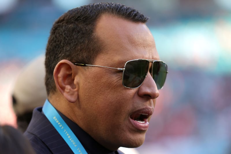 With a net worth of around $350 million, Alex Rodriguez is the richest baseball player in history. He played for the Seattle Mariners, Texas Rangers and New York Yankees. In 2008 he broke the record for the biggest contract in sport when he signed a 10-year $275 million deal with the Yankees.