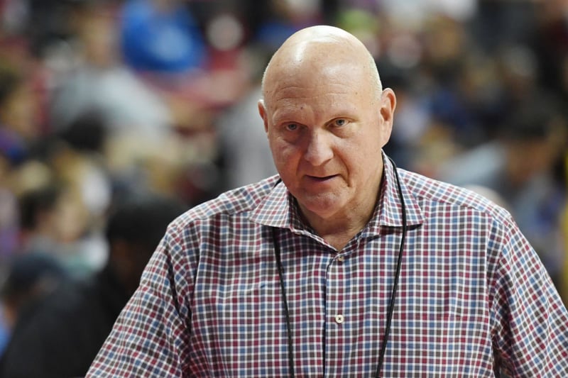 Another Microsoft billionare, Steve Ballmer ran the computer company from 2000-2014. The LA Clippers basketball team owner has a net worth of around $121 billion.