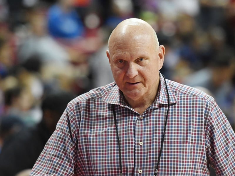 Another Microsoft billionare, Steve Ballmer ran the computer company from 2000-2014. The LA Clippers basketball team owner has a net worth of around $121 billion.