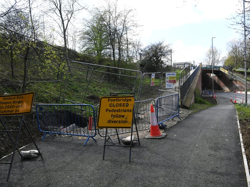 Once completed, the new footbridge will include accessible ramps to better meet the needs of non-motorised users and people with disabilities.