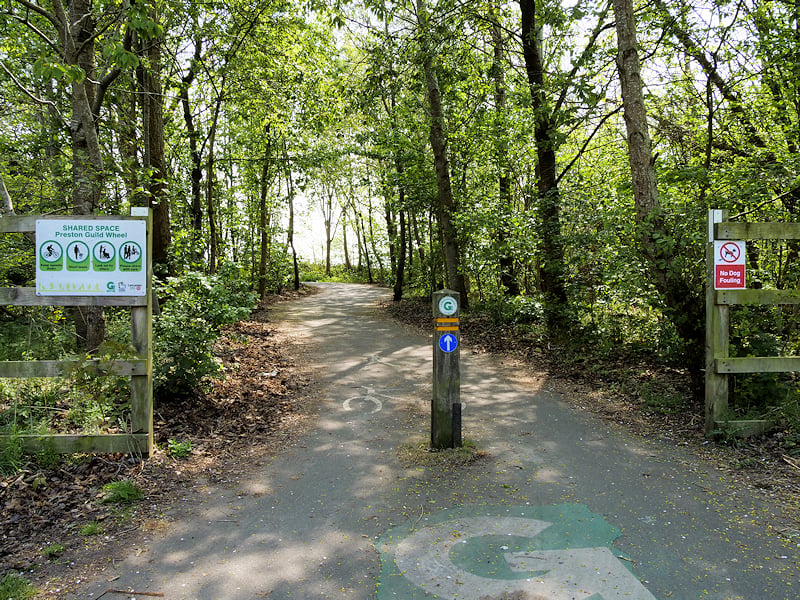 The Preston Guild Wheel is a 21 mile "Greenway" that encircles the city of Preston, linking the city to the countryside. The Guild Wheel route makes the most of the different landscapes that surround the city.
Find out more at: https://www.lancashire.gov.uk/leisure-and-culture/cycling/guild-wheel/
