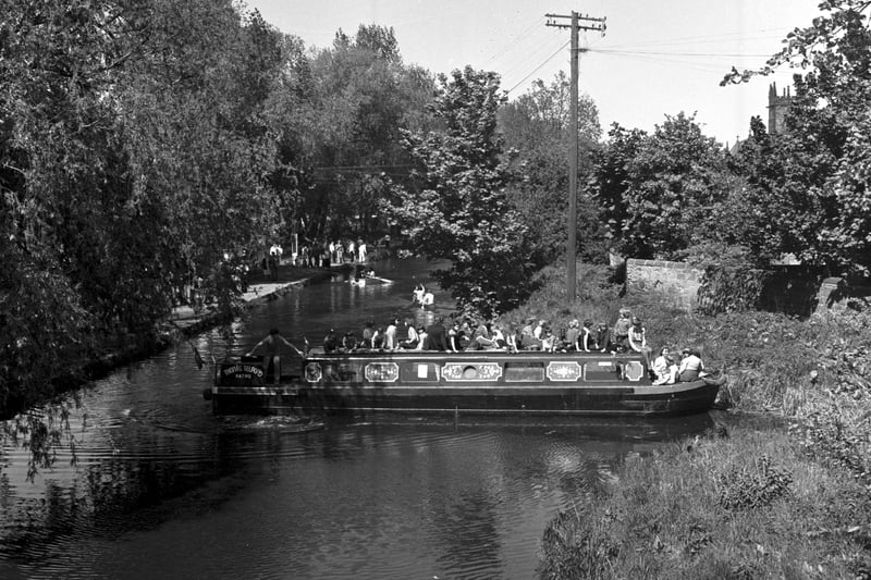 The first canal boat rally was held on the Union Canal in Edinburgh in June 1979.
