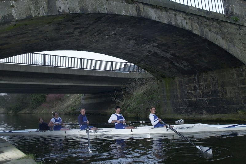 Members of the St. Andrew's Rowing Club (l-r) Coxain Jo Wherrit, Mairi Torrie, Ian Johnston, John Seton, Michele Jowitt on the Union Canal at Meggetland, Edinburgh; April 3, 2002.