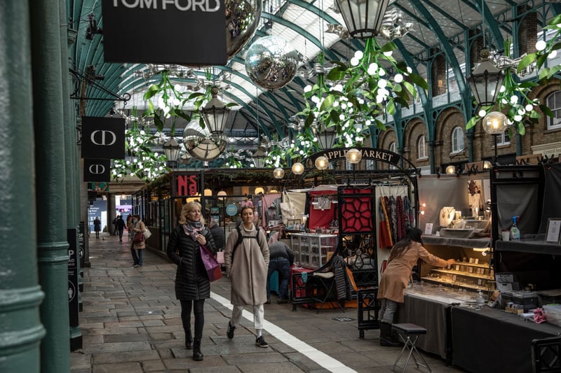Covent Garden Market was first established in 1845 as a fruit and vegetable market. Today it is one of London's most popular tourist destinations featuring an array of shops, restaurants, bars and cultural institutions.