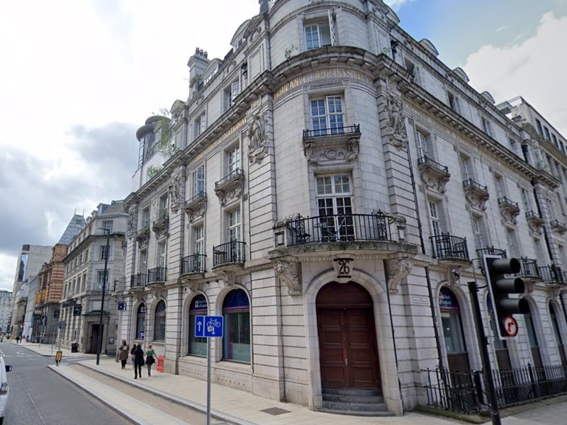 Thai restaurant Giggling Squid has taken over the former Royal Bank of Scotland building on Park Row, Leeds city centre.