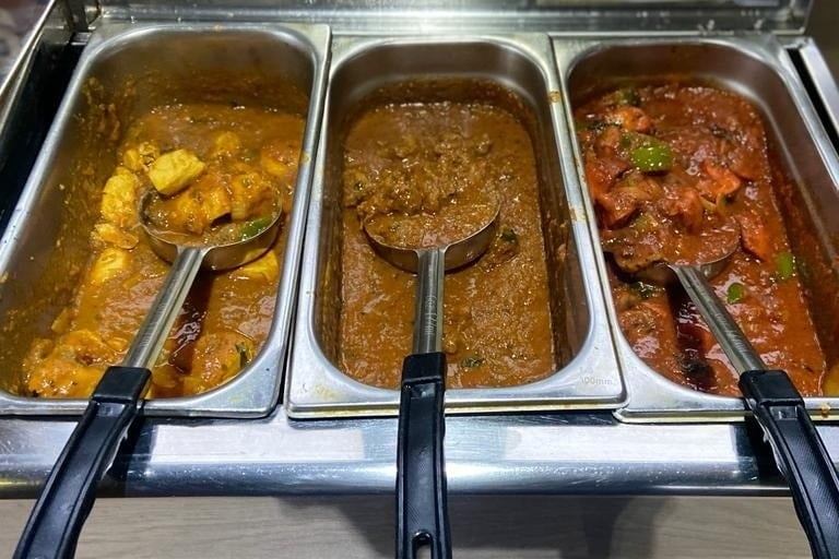Another great restaurant to head to for Indian food in Kirkintilloch is the Indian Cottage where you can try a selection of dishes at their buffet. 10-12, Kilsyth Rd, Kirkintilloch, Glasgow G66 1QD. 