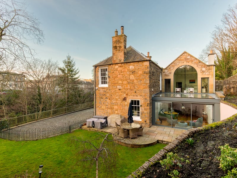 Exterior: The well-maintained grounds are entered through pillars that were originally close to a Borders castle. Landscaped gardens provide a sense of serenity even amid the bustle of Edinburgh.
Contact: Knight Frank on 020 3869 4758