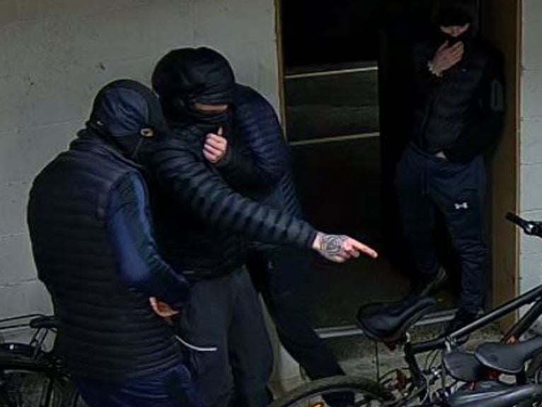 Officers in Sheffield have released a CCTV image of a group of men they would like to speak to in connection with a burglary.
It is reported that on Tuesday 19 March around 9.20pm, a group of four men entered a bike store in a property on Fulwood Road. It is reported that a number of bikes were damaged, with a number being taken.
Enquiries are ongoing but officers are keen to identify the men in the image as they may be able to assist with enquiries.
Do you recognise them or have information that could possibly help officers with their investigation?
Quote investigation number 14/60006/24 when you get in touch.
Picture: South Yorkshire Police