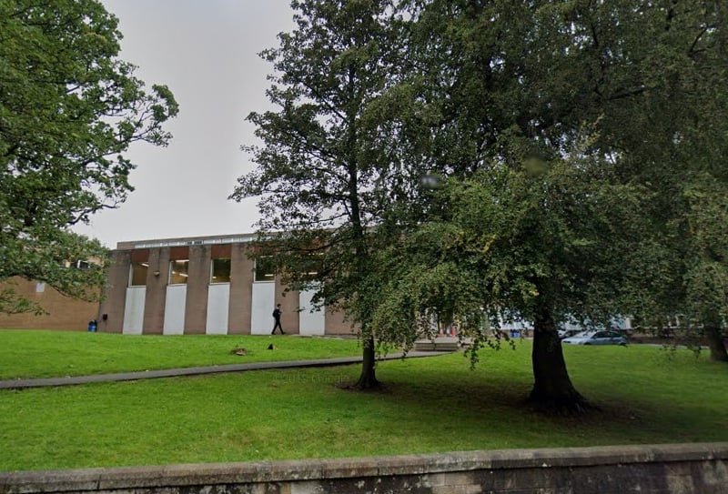 in 221st place in Scotland, 31 per cent of pupils at Cleveden High School achieved five or more highers.