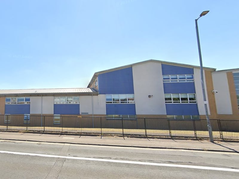 29% of pupils at St Mungo's achieve five or more highers, the 239th best results in Scotland.