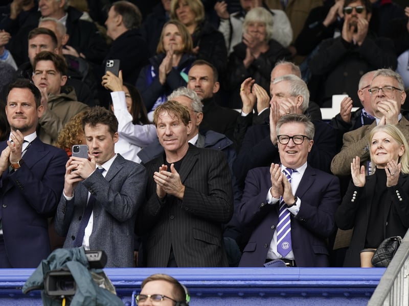 25 brilliant images of 20K Portsmouth fans in party mood as side move to brink of Championship against Shewsbury Town