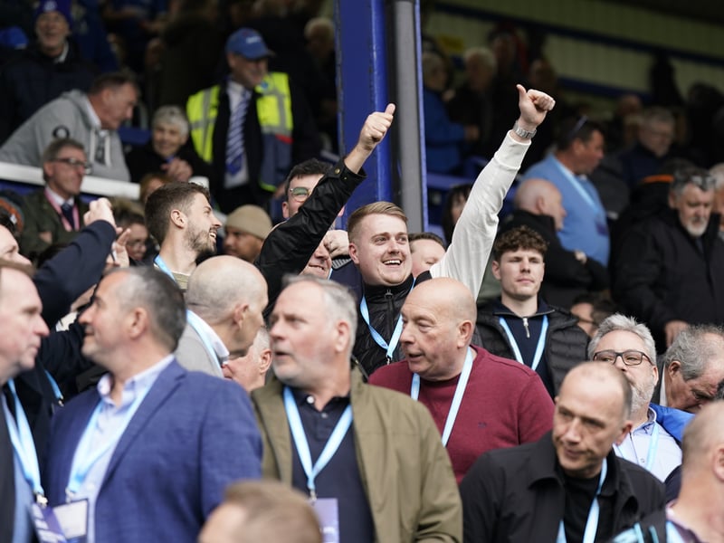 25 brilliant images of 20K Portsmouth fans in party mood as side move to brink of Championship against Shewsbury Town